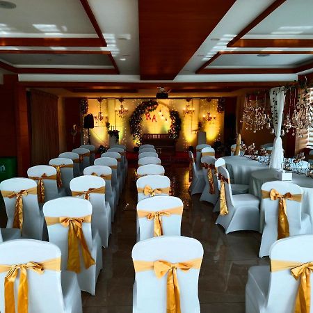River Terrace Resort&Spa Kochi Екстер'єр фото